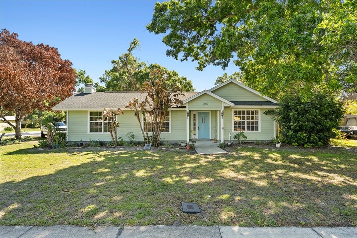 Photo 1 of 32 — 1850 25th Avenue, Vero Beach, FL 32960