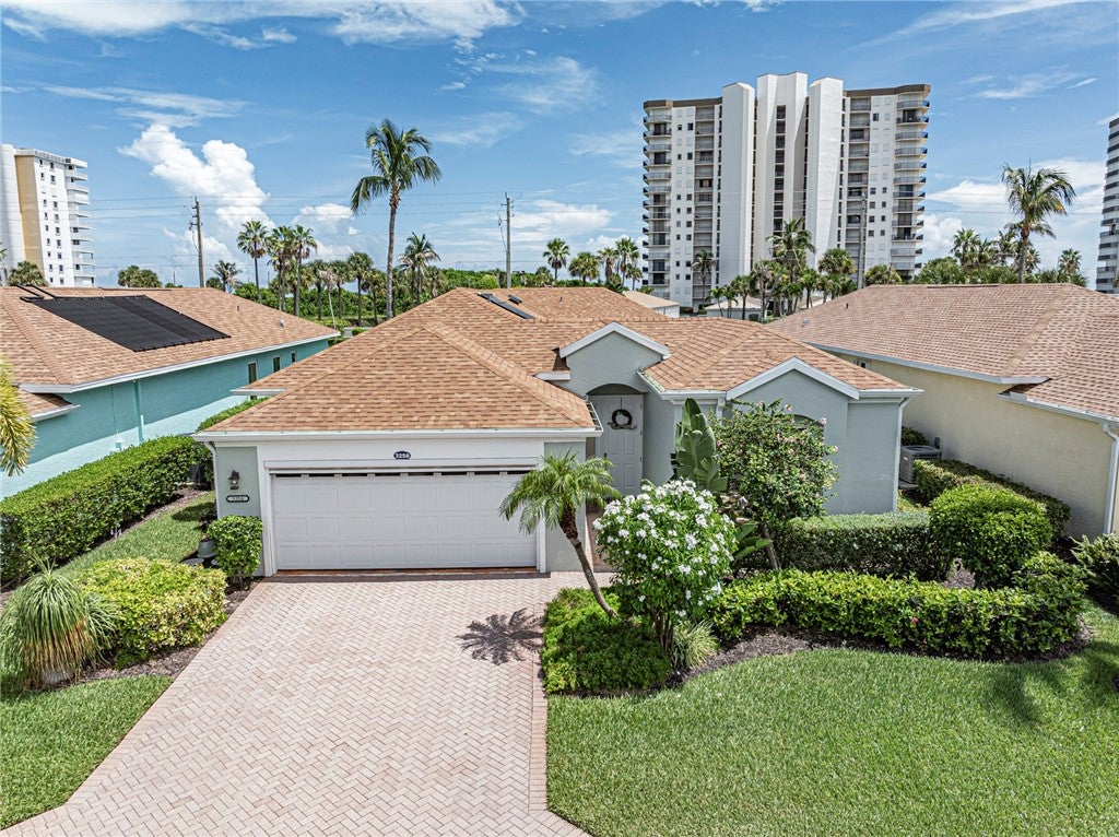 3258 Lakeshore Drive