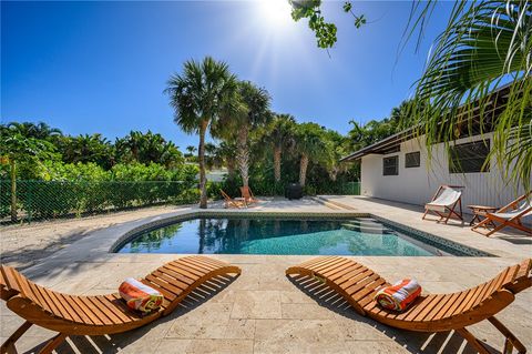 1861 E Barefoot Place Vero Beach FL 32963