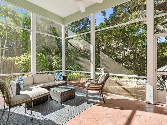 8829 LAKESIDE CIR, VERO BEACH, FL 32963 - Image 161ca2aec34c8fbdc9db72fd379fca6e/3696218908