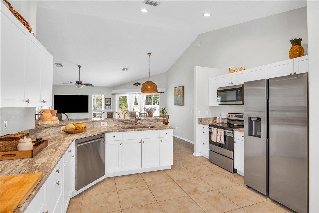 Vero Beach, Florida 32967, United States, 4 Bedrooms Bedrooms, ,2 BathroomsBathrooms,Residential,Active,99352