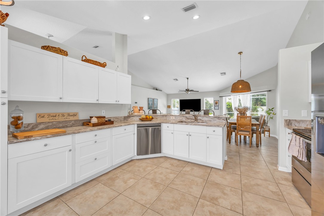 Vero Beach, Florida 32967, United States, 4 Bedrooms Bedrooms, ,2 BathroomsBathrooms,Residential,Active,99352