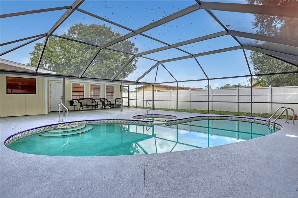 Photo of 1915 47th Avenue, Vero Beach, FL 32966 (MLS # 291667)