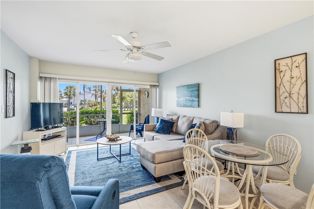 2400 S Ocean Drive 711