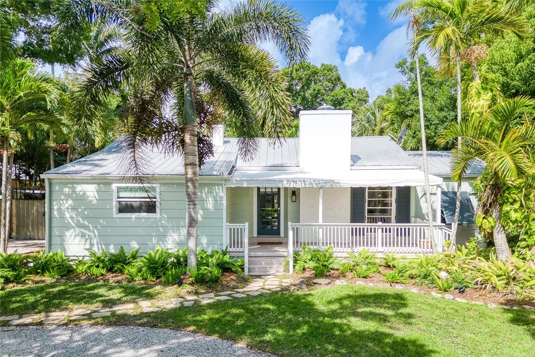 2239 vero beach Avenue