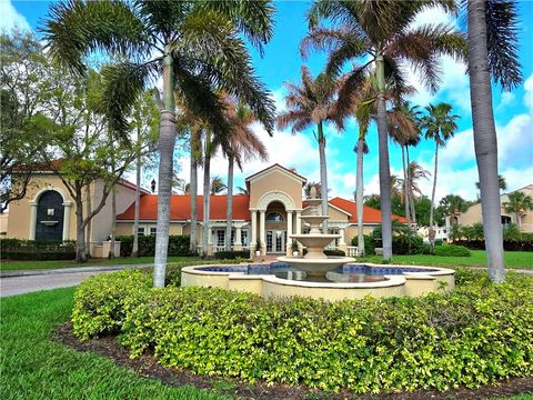 1590 S 42nd Circle 104 Vero Beach FL 32967