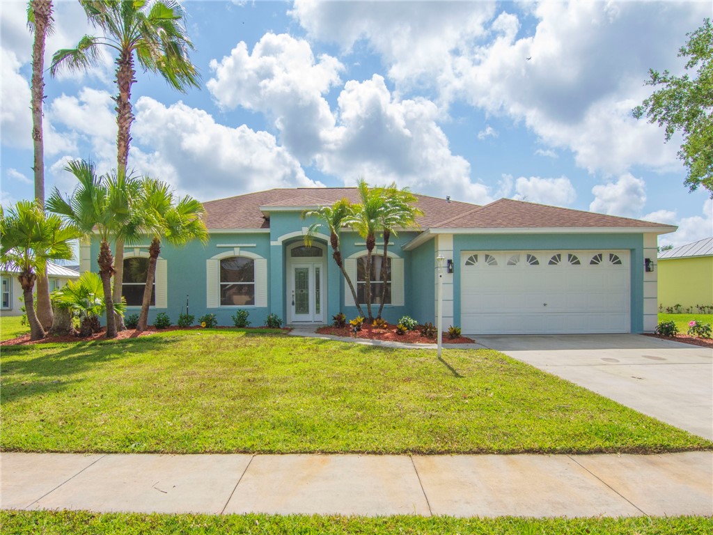 Photo 1 of 36 — 424 53rd Square, Vero Beach, FL 32968