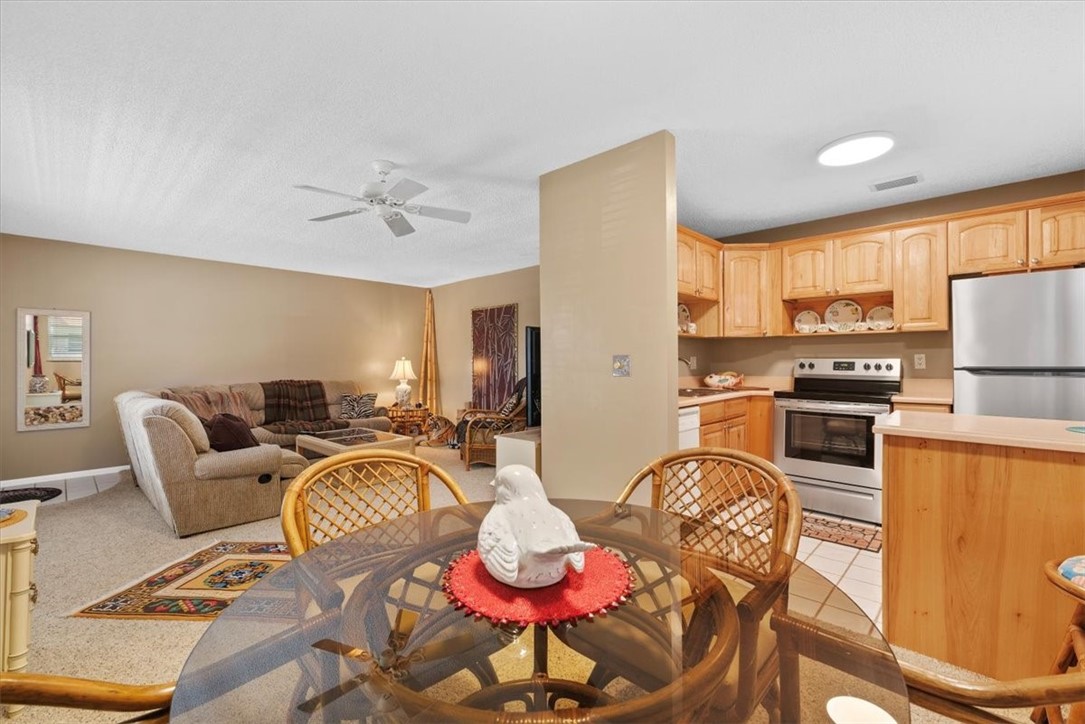 96 Spring Lake Drive 206