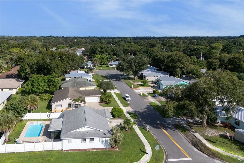 Photo of 2490 4th Place, Vero Beach, FL 32962 (MLS # 291754)