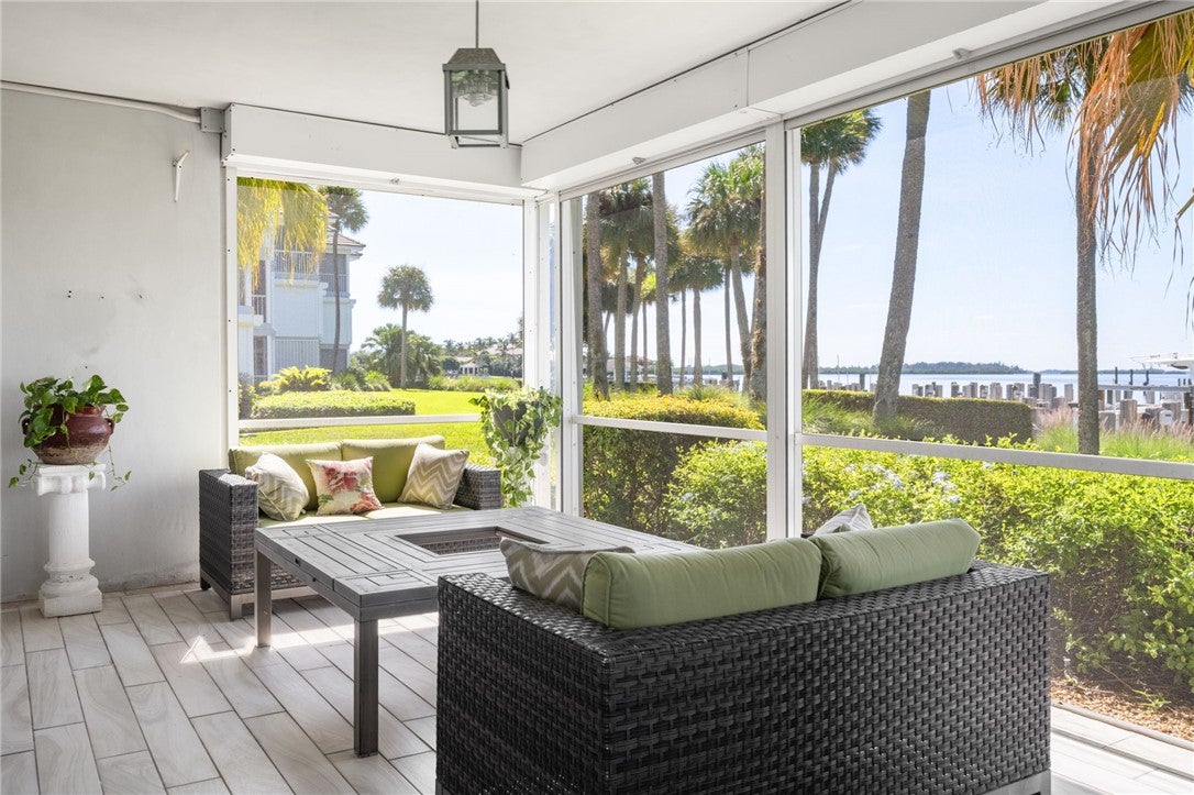 1901 Bay Road 103