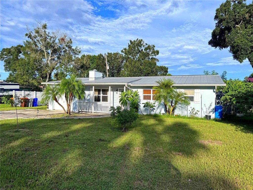 Photo of 2240 47th Avenue, Vero Beach, FL 32966 (MLS # 291193)