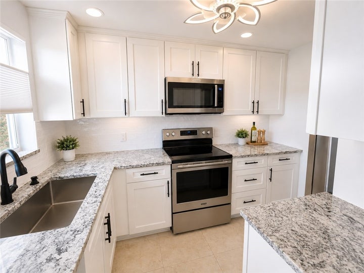 1100 Ponce De Leon Circle N206, Vero Beach, FL 32960