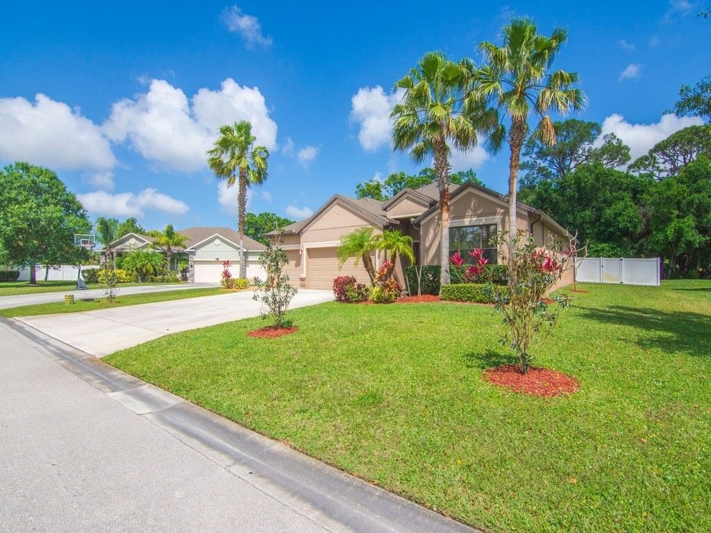4579 Ashley Lake Circle