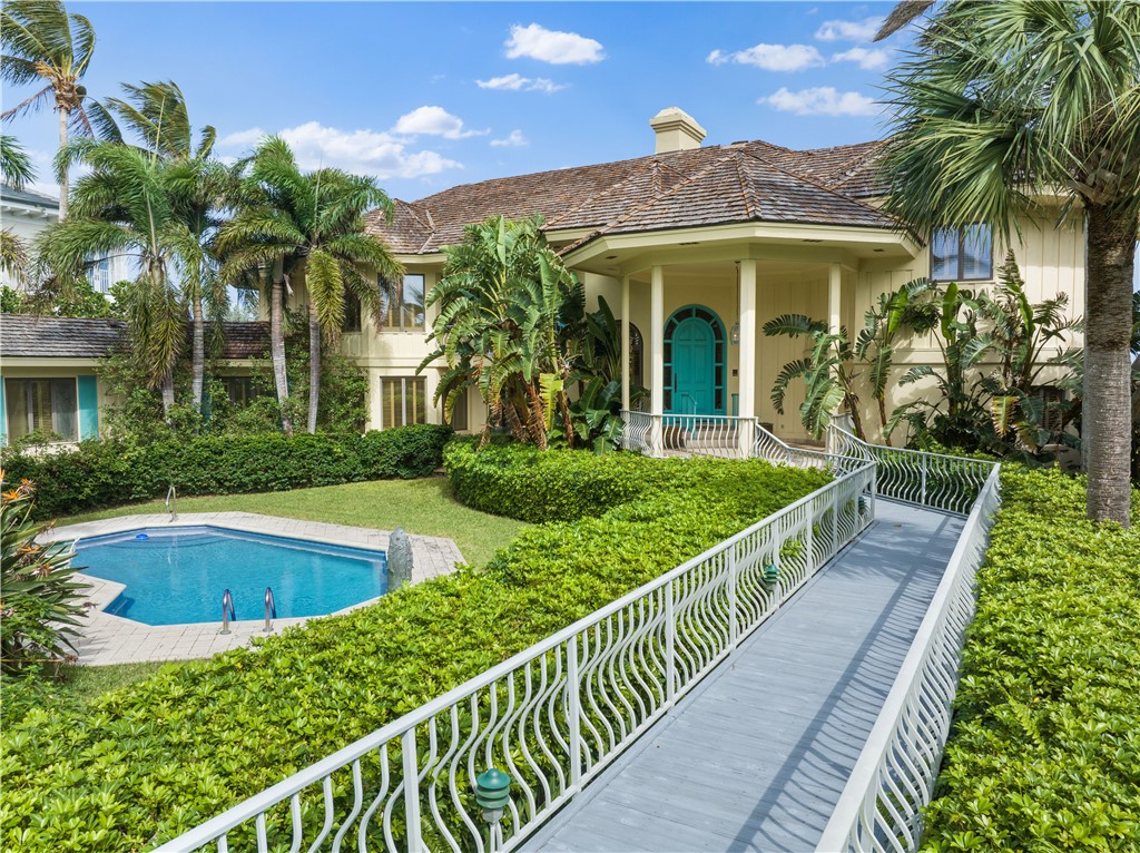 186 Ocean Way