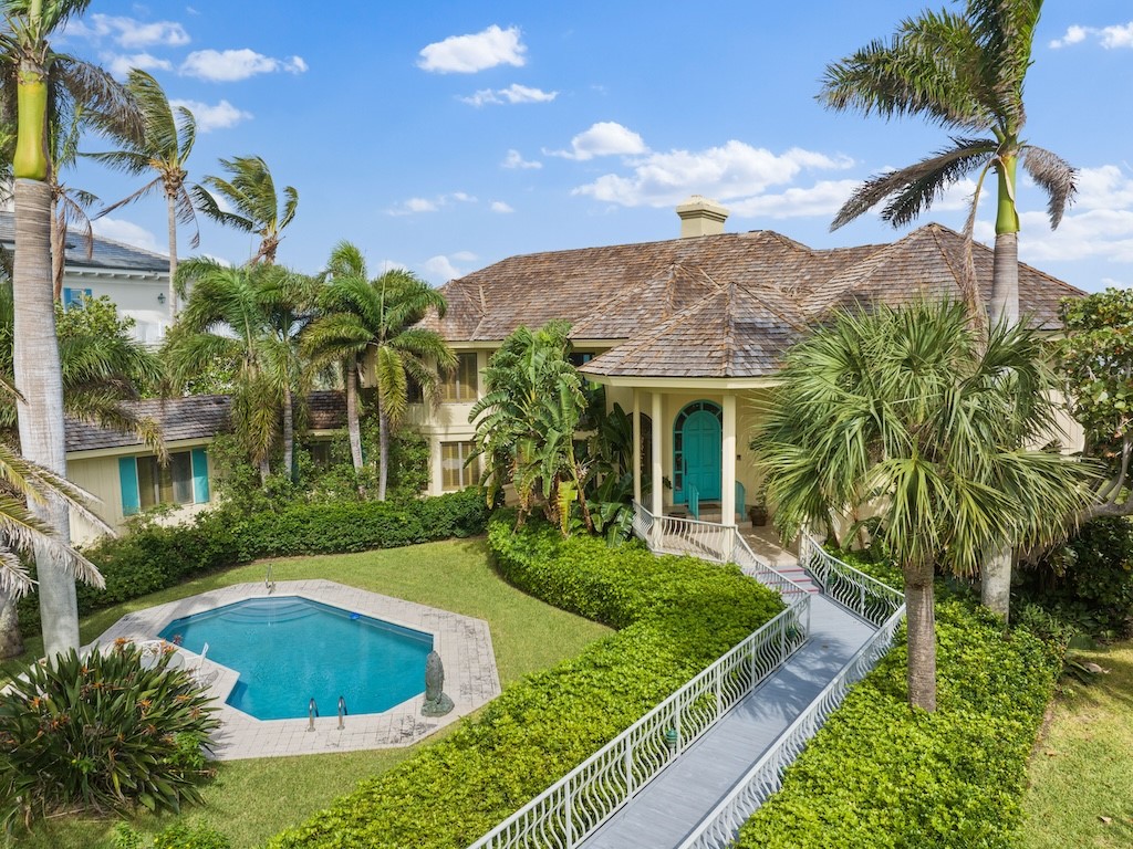 186 Ocean Way