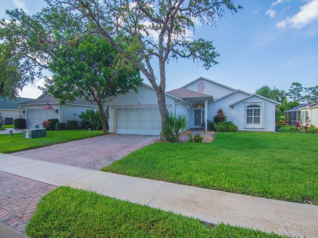 Photo of 608 Cottonwood Road, Sebastian, FL 32958 (MLS # 288331)