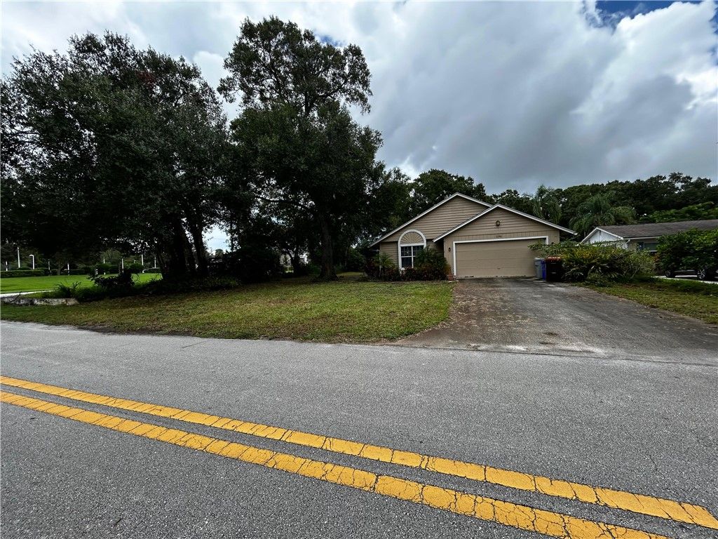 Photo of 1196 39th Avenue, Vero Beach, FL 32960 (MLS # 291108)