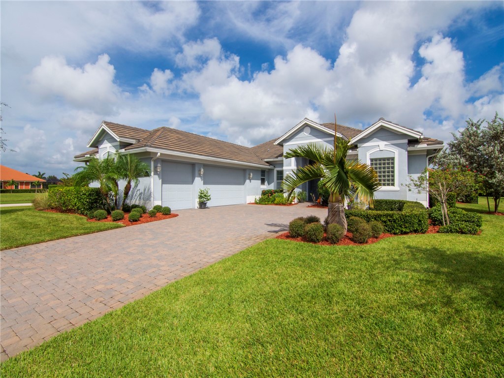 Photo 1 of 36 — 8260 Halbert Lane, Vero Beach, FL 32968