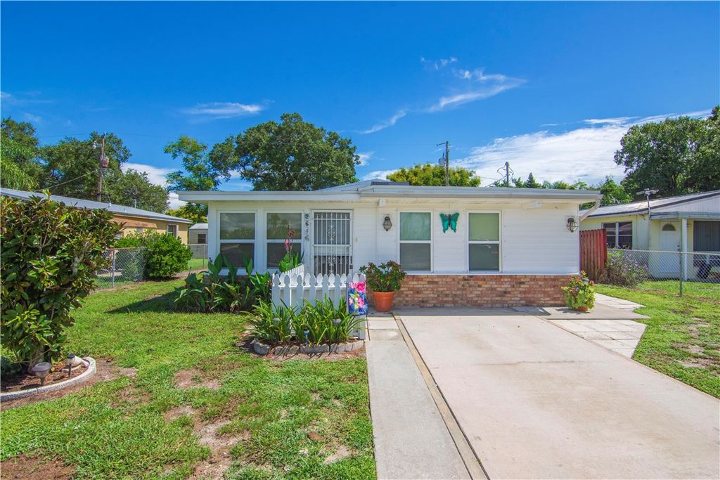 Photo of 2646 12th Avenue, Vero Beach, FL 32960 (MLS # 291231)