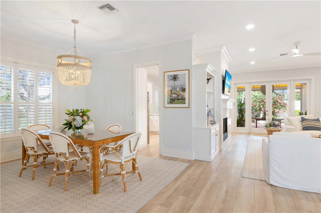 8427 Sabal Palm Court 8427