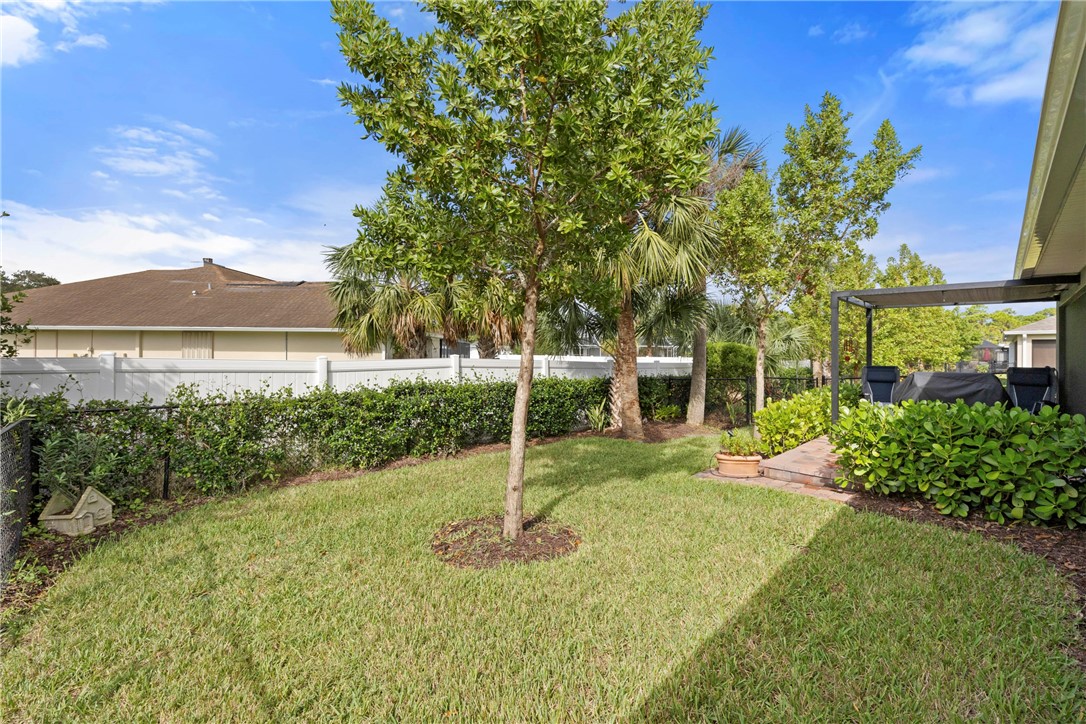 Sebastian, Florida 32958, United States, 3 Bedrooms Bedrooms, ,2 BathroomsBathrooms,Residential,Pending,34141