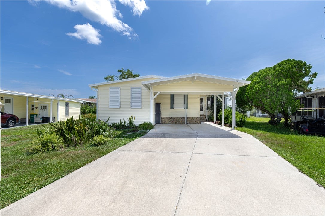 813 Thrush Circle