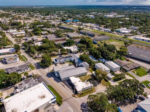 Photo of 1708 Old Dixie Highway, Vero Beach, FL 32960 (MLS # 300278)