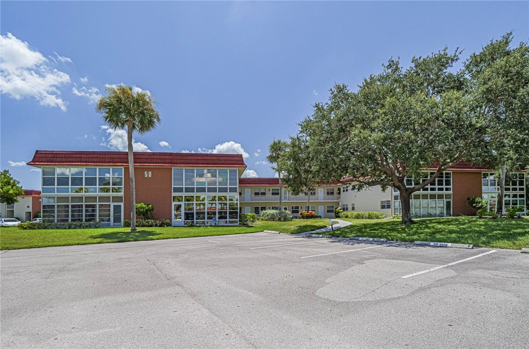 50 Woodland Drive 202