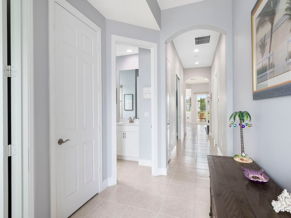 2558 Bella Vista Circle