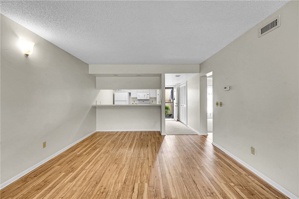 Photo of 27 Plantation Drive #102, Vero Beach, FL 32966 (MLS # 291537)