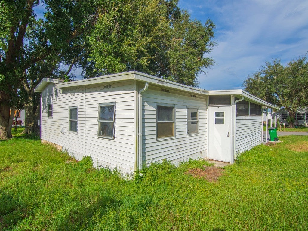 703 Lark Drive