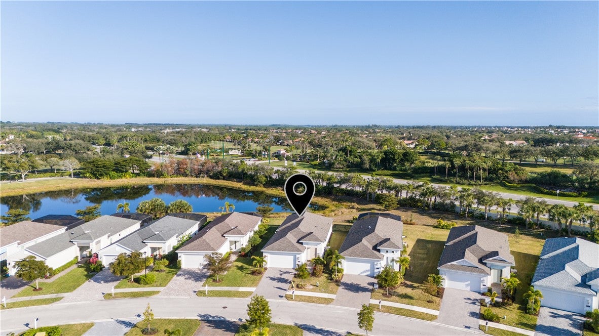 2152 Falls Manor