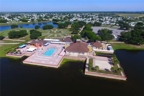 A home in Barefoot Bay