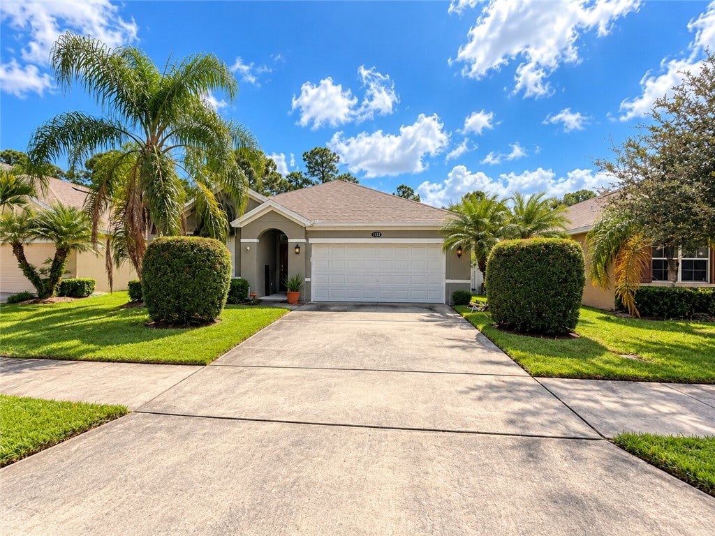 1323 Lexington Place Sw, Vero Beach