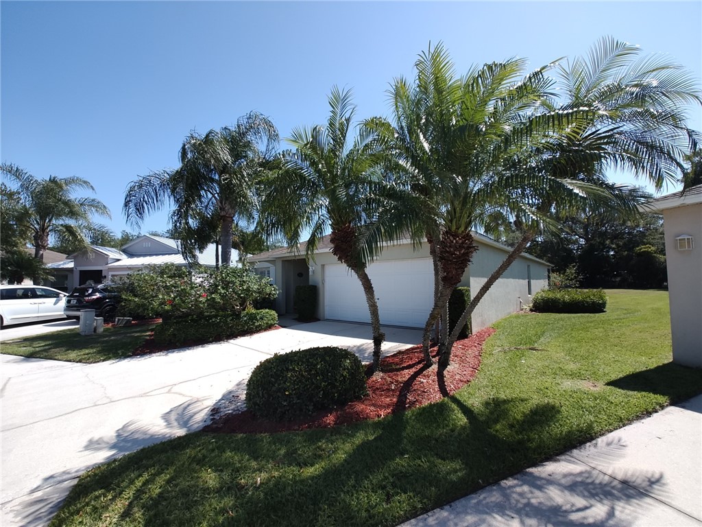 845 Greenleaf Circle