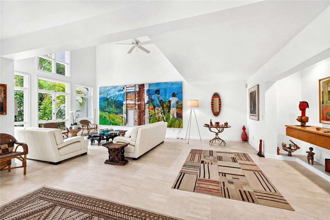 8303 Chinaberry Road 8303