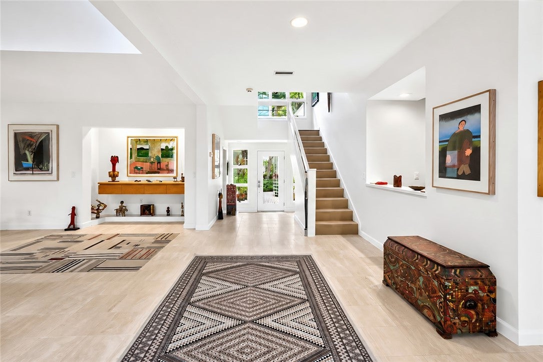 8303 Chinaberry Road 8303