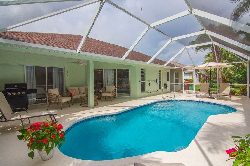 Photo of 4820 48th Avenue, Vero Beach, FL 32967 (MLS # 291724)