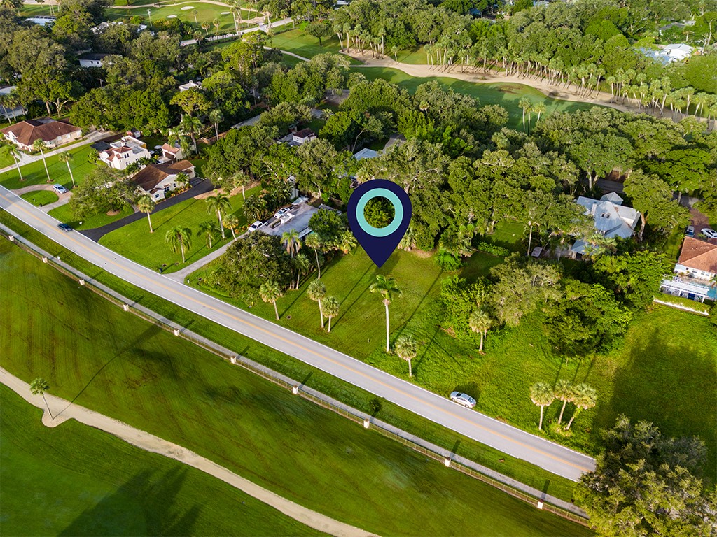 2735 Country Club Drive