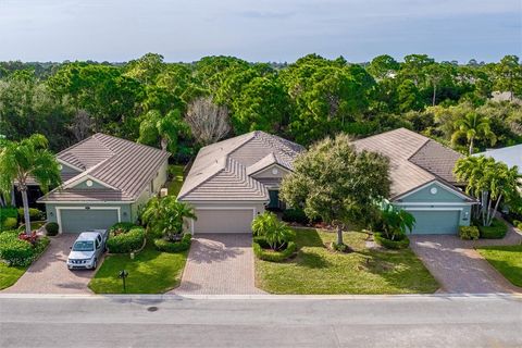 Property photo of 235 11th Square Sw, Vero Beach, FL 32962