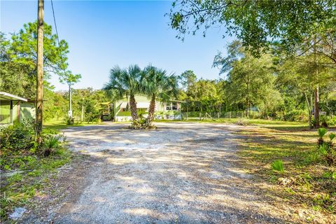 A home in Okeechobee