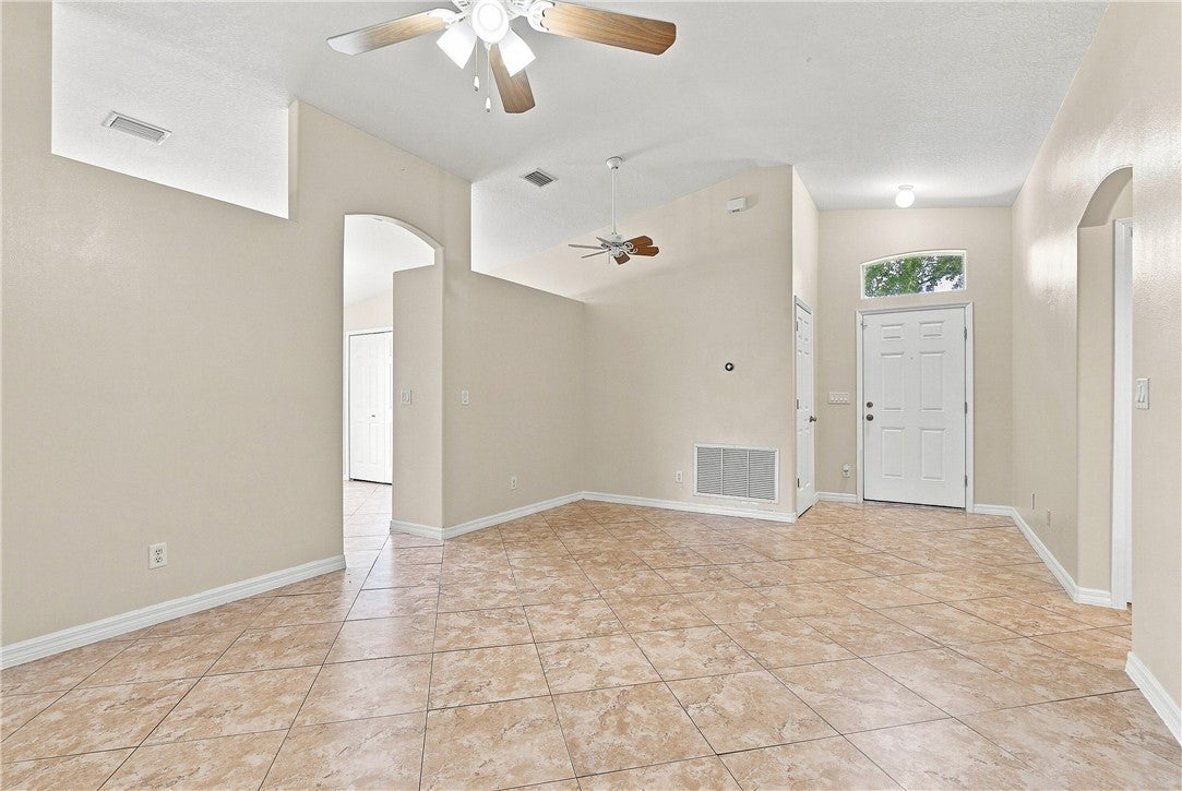 815 Greenleaf Circle
