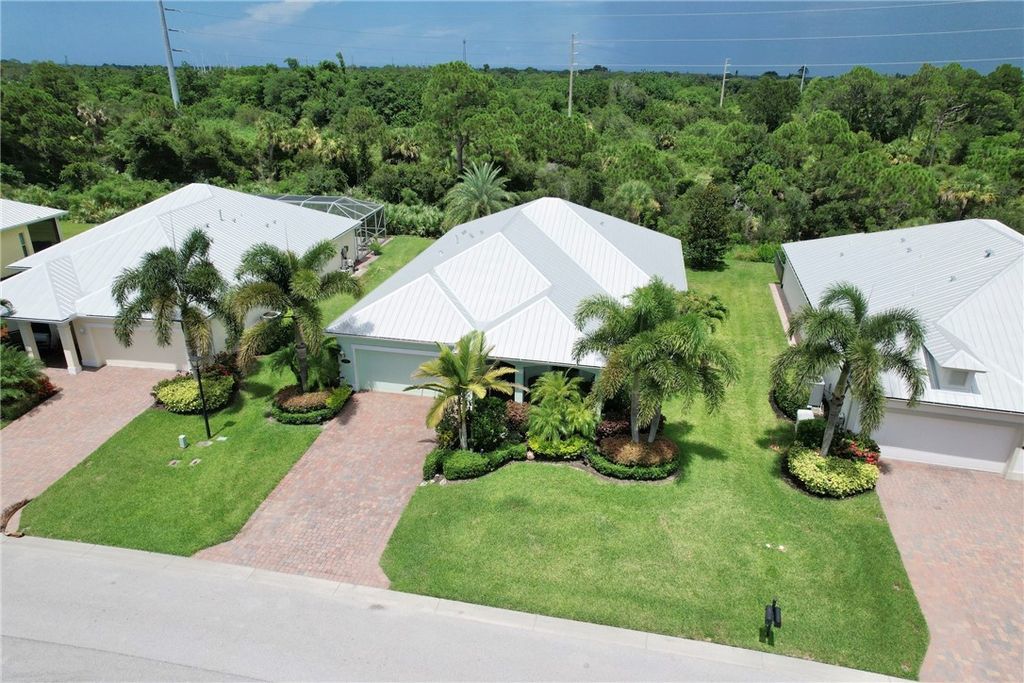 Photo of 385 11th Square SW, Vero Beach, FL 32962 (MLS # 291417)