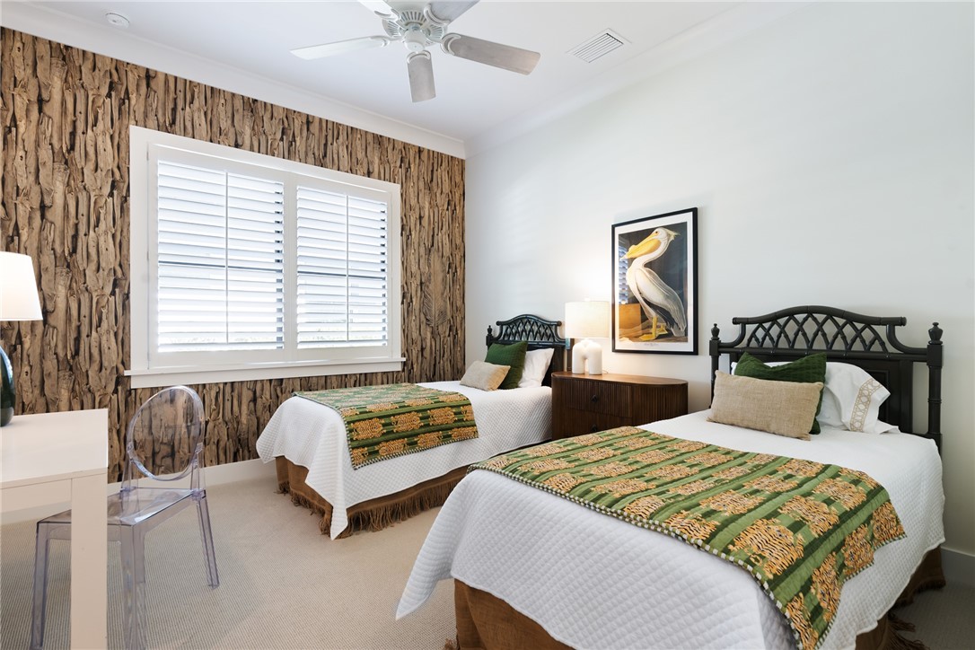 2360 Grand Harbor Reserve Square