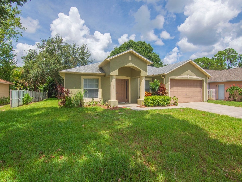 557 Browning Terrace, Sebastian