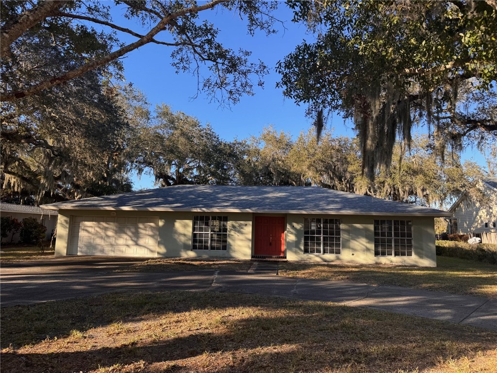 544 Royal Palm Place