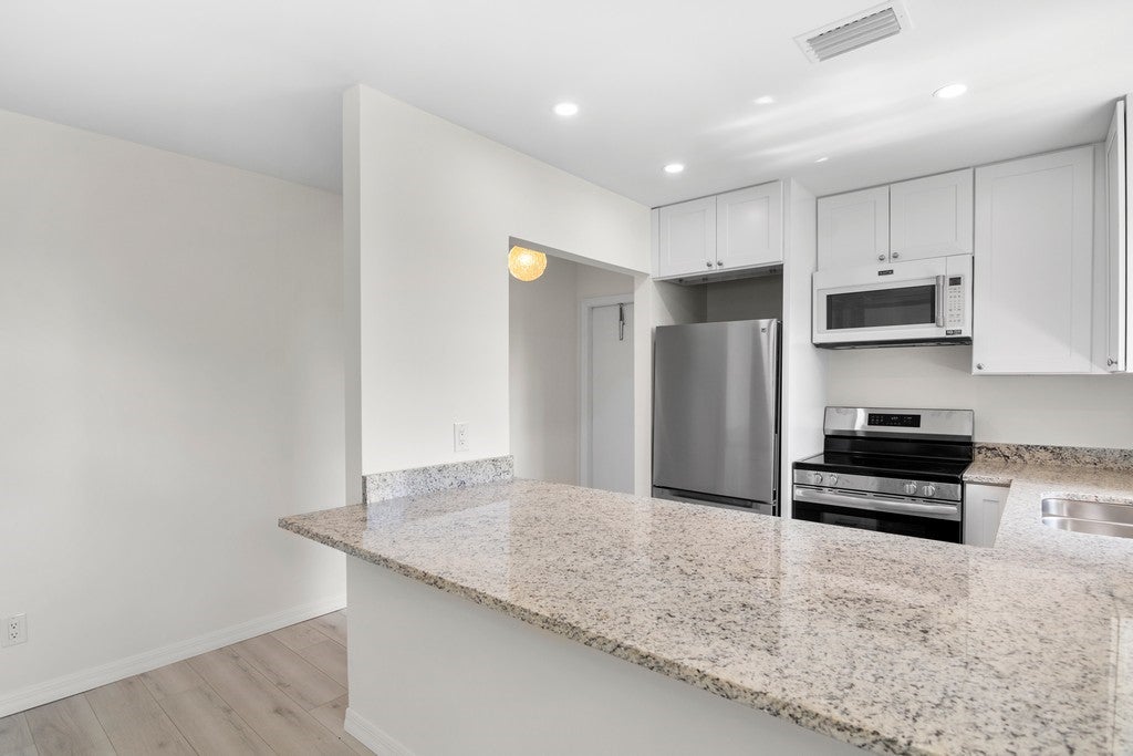 38 Vista Gardens Trail 207