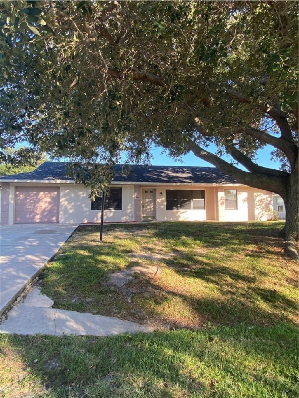 Photo of 473 Englar Drive, Sebastian, FL 32958 (MLS # 289392)