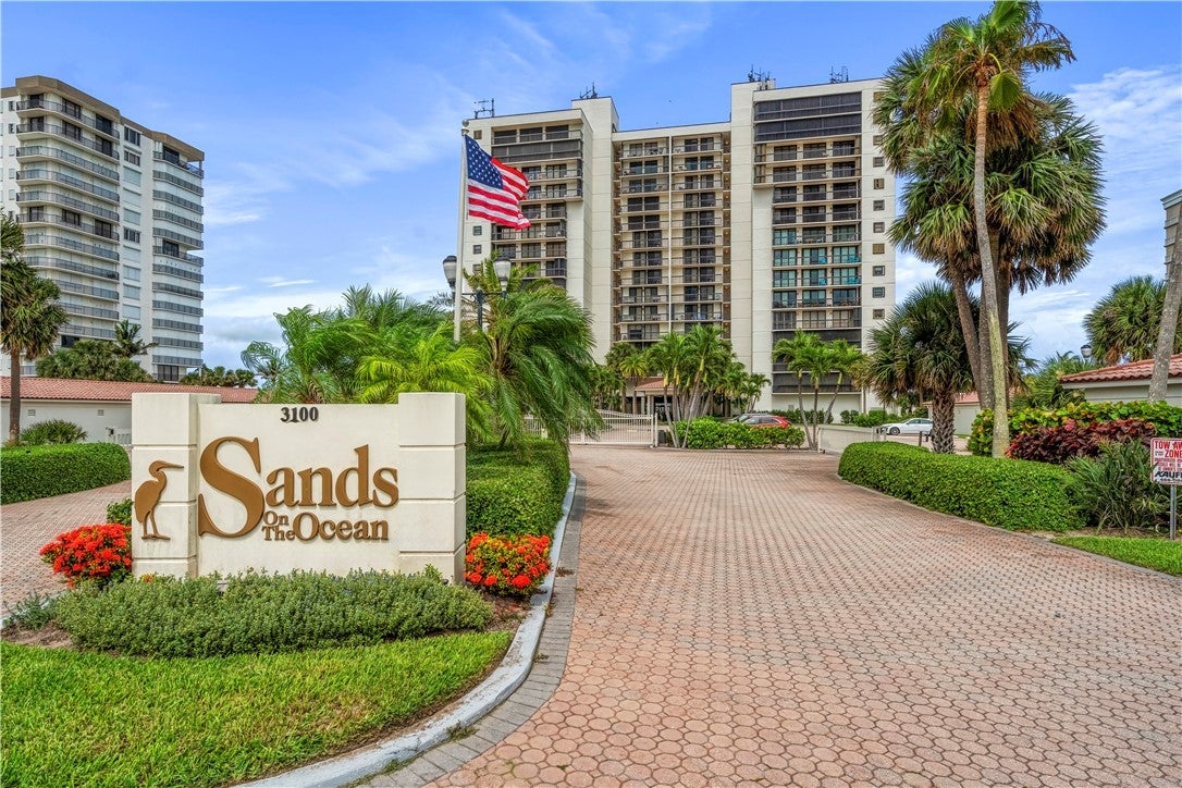 3100 N Highway A1a 1004