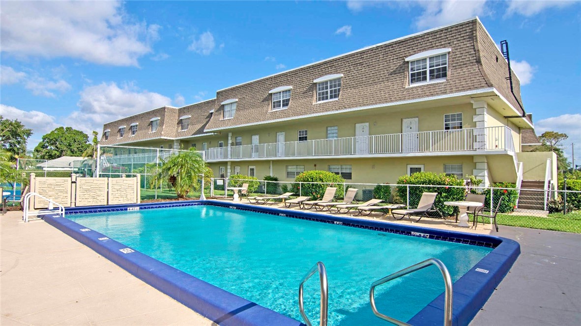 1901 Indian River Boulevard 210D